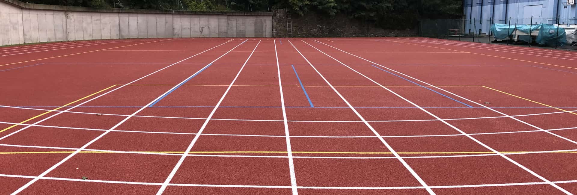Výstavba sportovišť s litým polyuretanovým povrchem